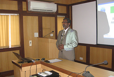 Dr. Raghu N. Pillai Conducting Interactive Corporate Workshop