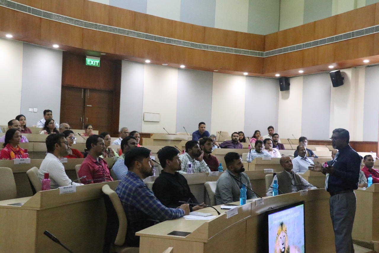 Interactive Corporate Training Workshop Session in Progress